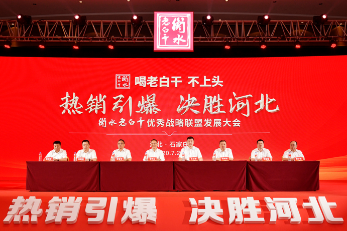 到底是怎么做到讓直播間持續有人氣的呢？