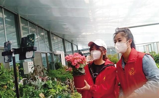 直播電商逆勢爆發，成為互聯網最為熱門的風口生意 市場規模破萬億